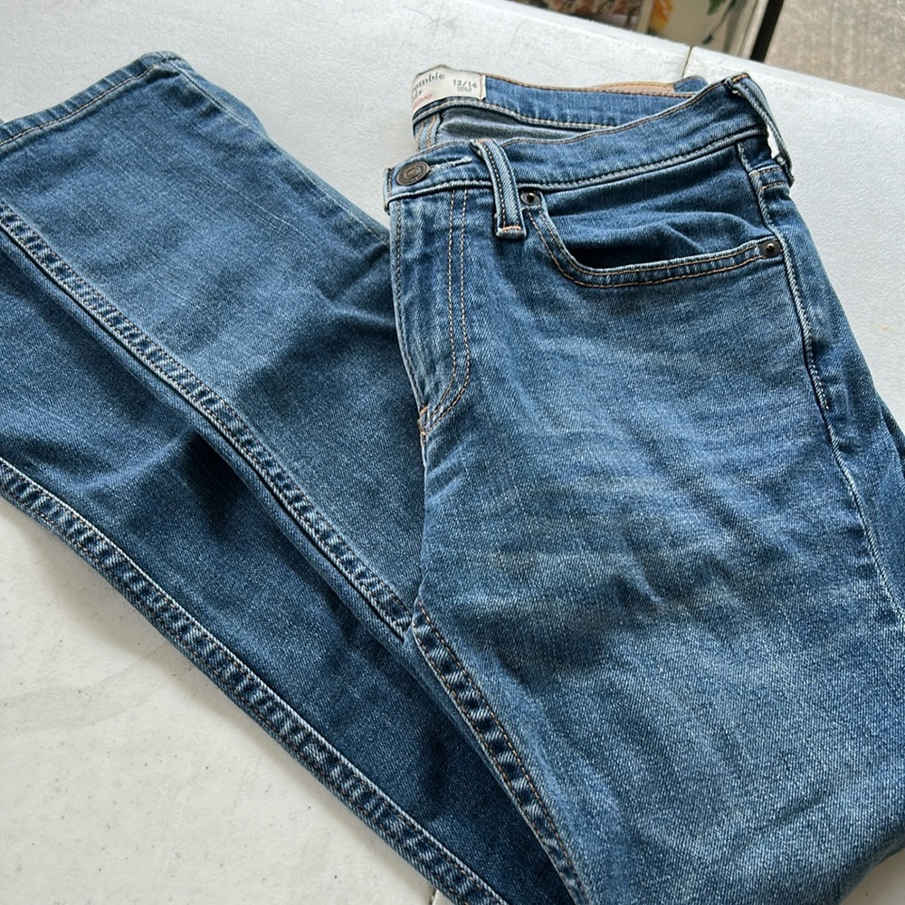 Abercrombie kids super skinny Sz 13/14 jeans